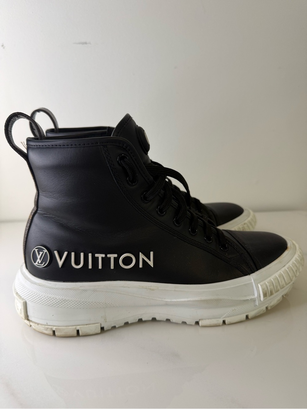Louis Vuitton LV Squad Black Leather High Top Sneakers 39.5 - Picture 2 of 9